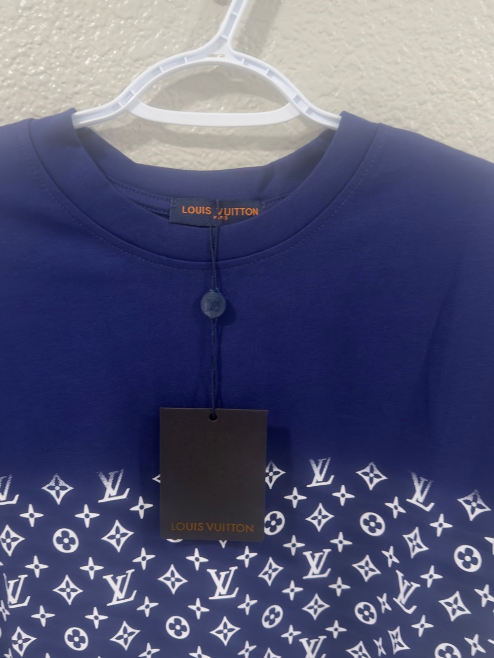 Louis Vuitton Navy and White Monogram Short Sleeve Tee - Picture 3 of 5